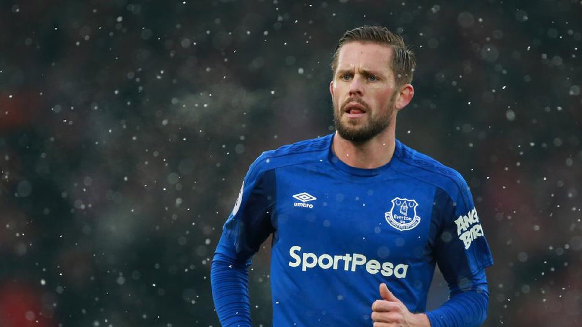 外援闪耀全场,球队运转如一个大机器,外援足球